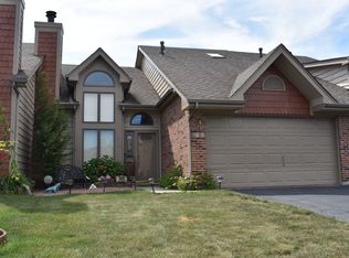 1820 Burning Bush Ct, Crown Point, IN 46307