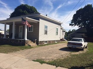 601 Mackinaw Ave, Cheboygan, MI 49721