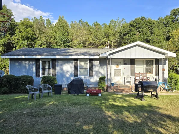 2060 Lakeview Dr, Johnston, SC 29832