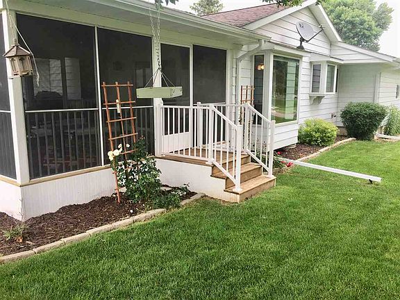 3rd image of 121 Anton Dr
