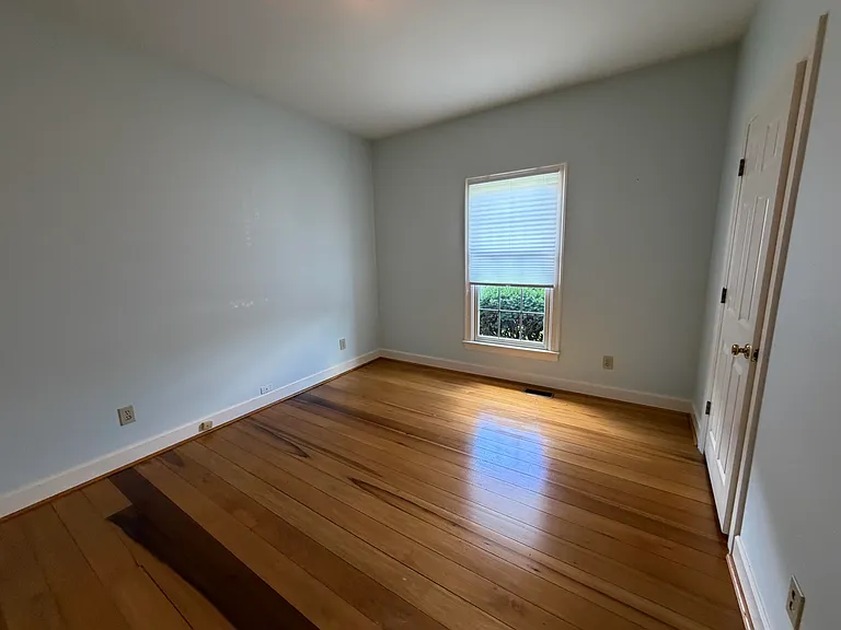1112 Pepperhill Cir — Photo 21