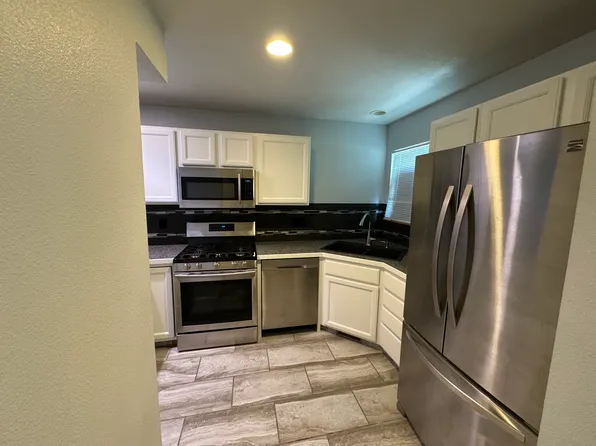 2955 W Stuart St APT 7, Fort Collins, CO 80526