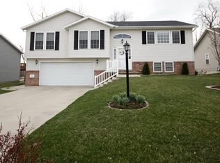 106 Continental Dr, East Peoria, IL 61611