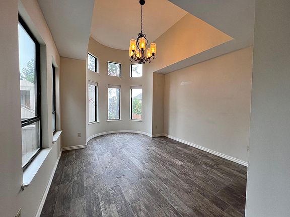 5th image of 928 Wright Ave APT 904