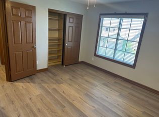 8035 Sunset Creek St, Las Vegas, NV 89113