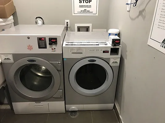 Rented by Zuz Realty | media 64