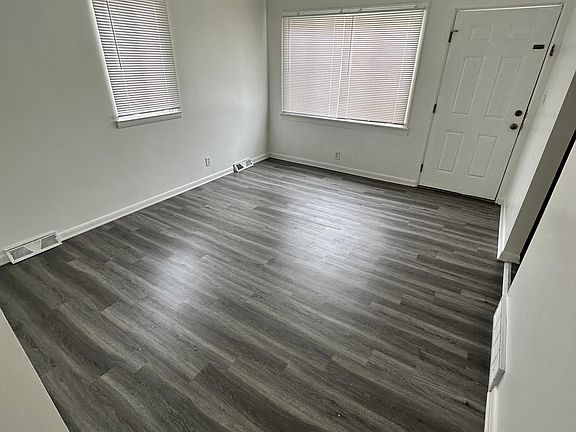 5th image of 2905 Reynolds St