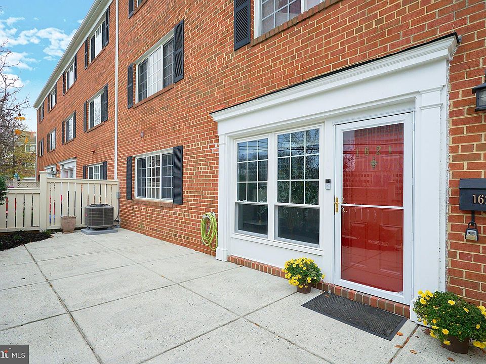 1st image of 1621 N Van Dorn St