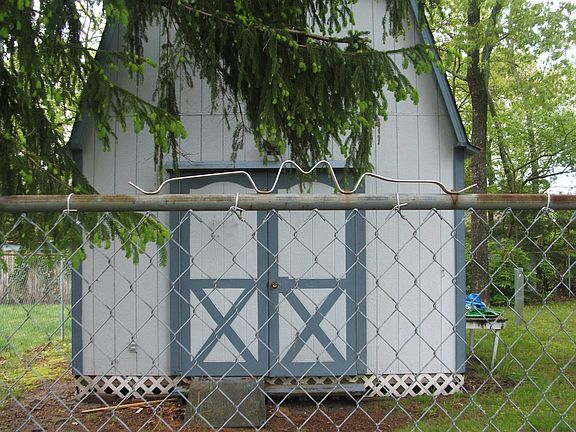 Workshop, with electric