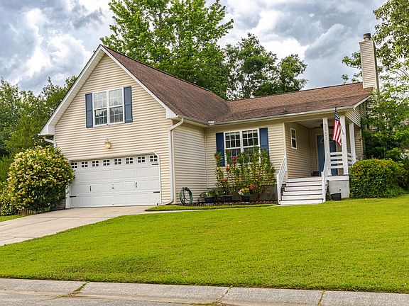 2nd image of 3101 Aspen Woods Ln