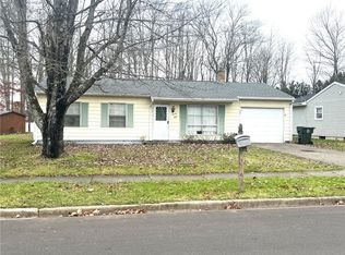 28 Collins Ave, Jamestown, NY 14701