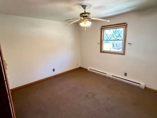 1881 Truman St #1881, Portage, IN 46368