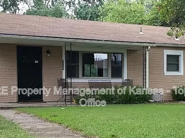 4227 SW Drury Ln, Topeka, KS 66604