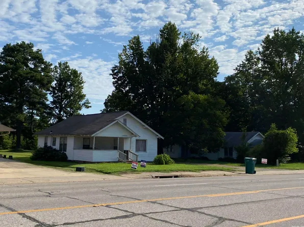 208 W Dodson St, Nashville, AR 71852