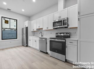 198 Albion St #202, Wakefield, MA 01880
