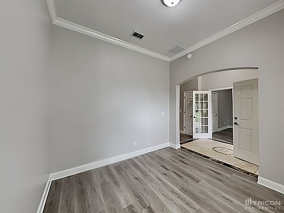 5th image of 2852 Cross Creek Dr