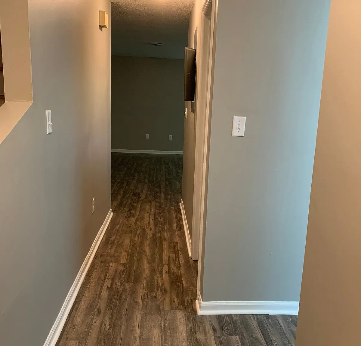 3 bed, 1.5 bath, 1296 sqft, $1,100 — Photo 4