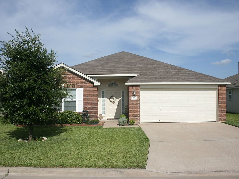 1st image of 1703 Wood Creek Dr