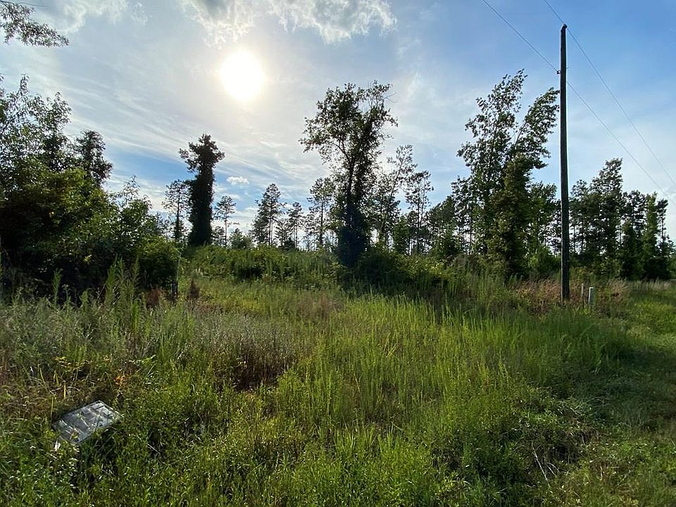 2nd image of 2 Roanoke Chapel Rd