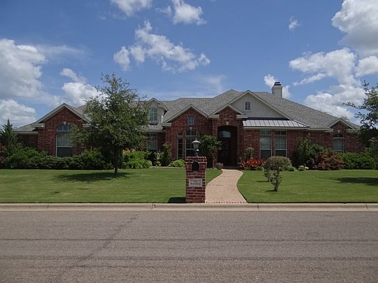1st image of 116 Royal Springs Ln