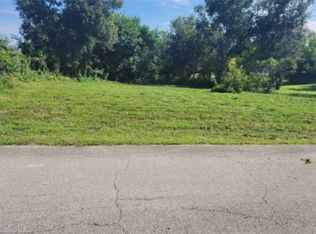 102 Holly Hill Dr, Lake Placid, FL 33852