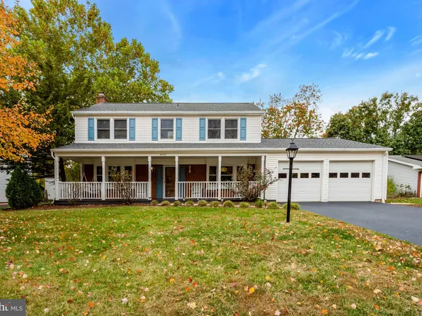 4427 Majestic Ln, Fairfax, VA 22033