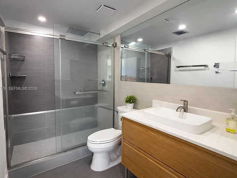 16565 NE 26th Ave #3C — Photo 14