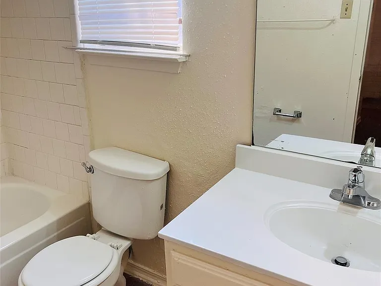 16633 Gold Ridge Ln — Photo 18