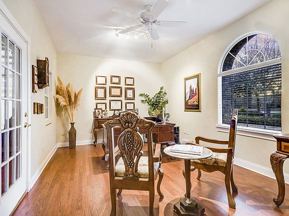 4th image of 2609 Padina Dr