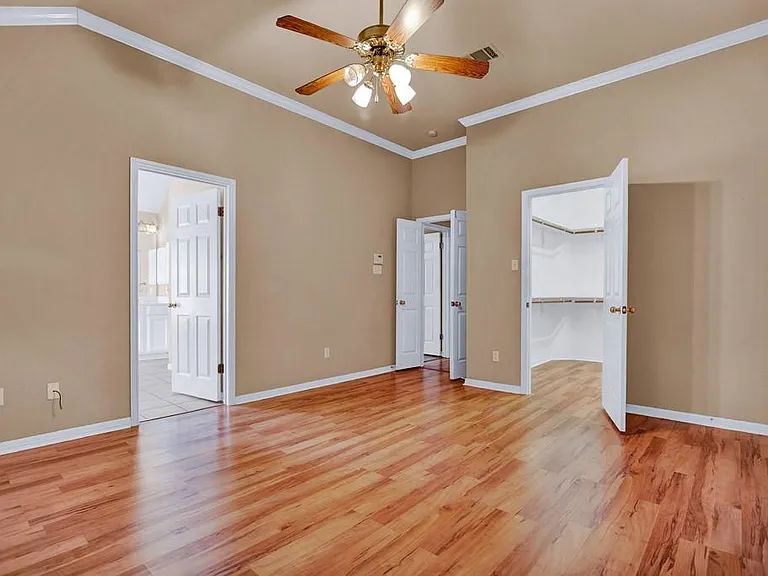 1901 Dapplegrey Ln — Photo 13