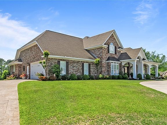 2nd image of 1715 Waterford Ln