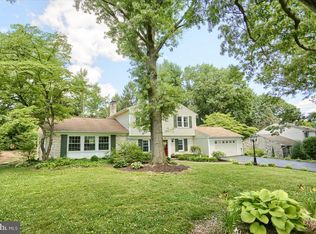 85 Eastgate Dr, Camp Hill, PA 17011