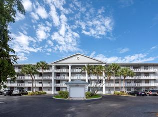 1510 Whitehall Dr APT 104, Davie, FL 33324