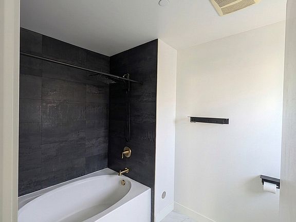 5th image of 1804 Termino Ave