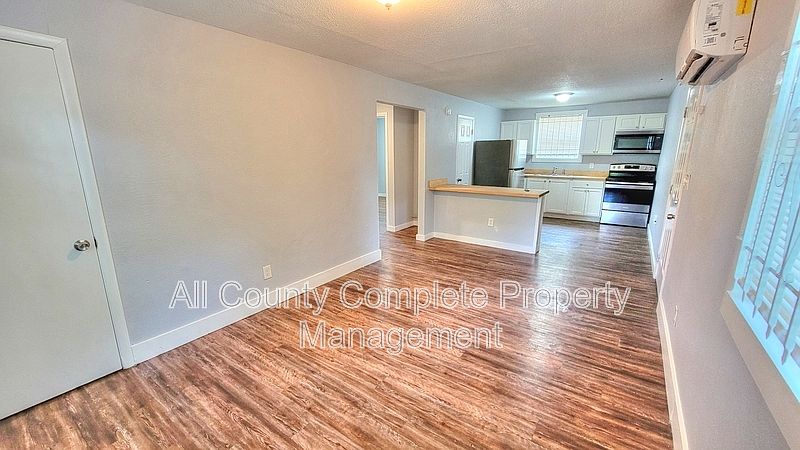1st image of 3018 Pearce St