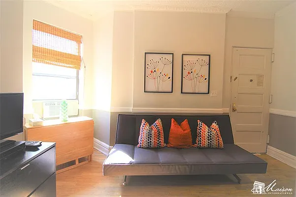 Rented by Compass | media 12