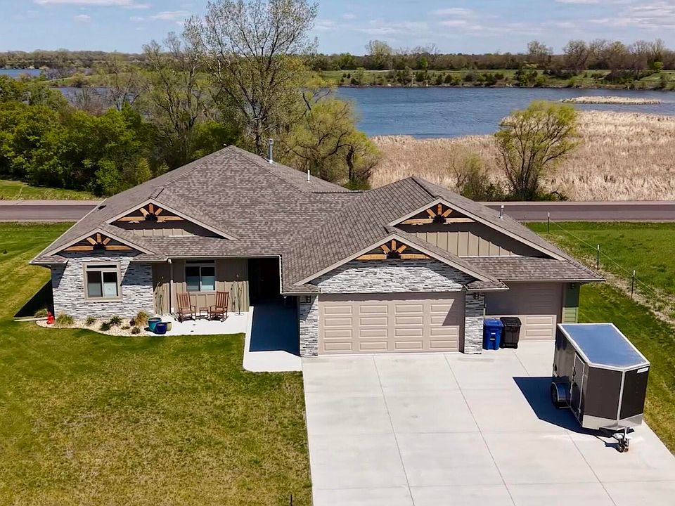 1st image of 5700 Island Ct