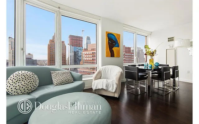 Rented by Douglas Elliman | media 35