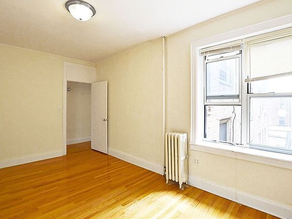4th image of 3919 62nd St APT 21