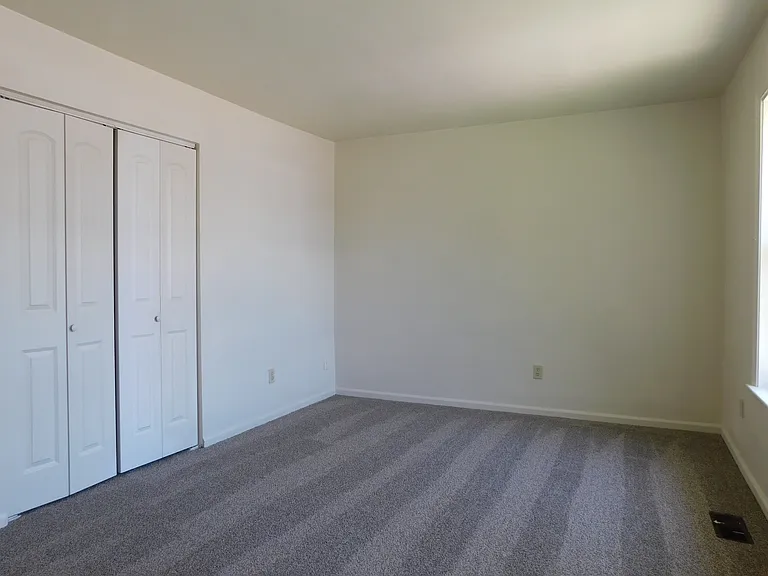 215 Greenbrier Ave — Photo 21
