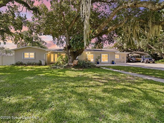2nd image of 545 Heron Dr