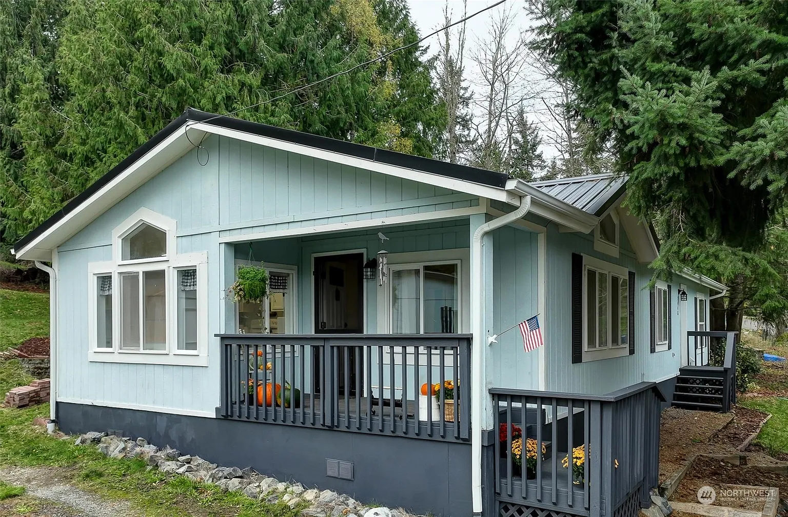 1448 Graham Drive photo 1