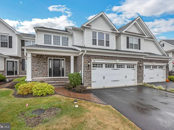95 Lavender Dr, Yardley, PA 19067
