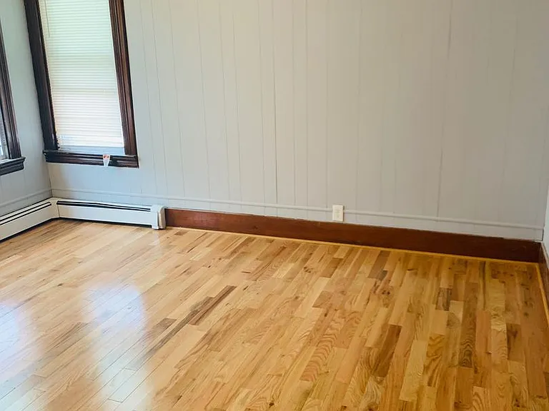 210 Blatchley — Photo 22