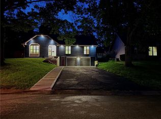 10312 W 48th Ter, Shawnee, KS 66203