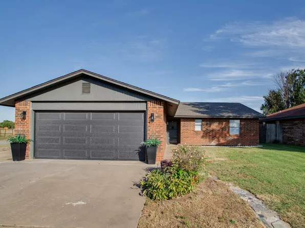 301 Birchwood St, Enid, OK 73703