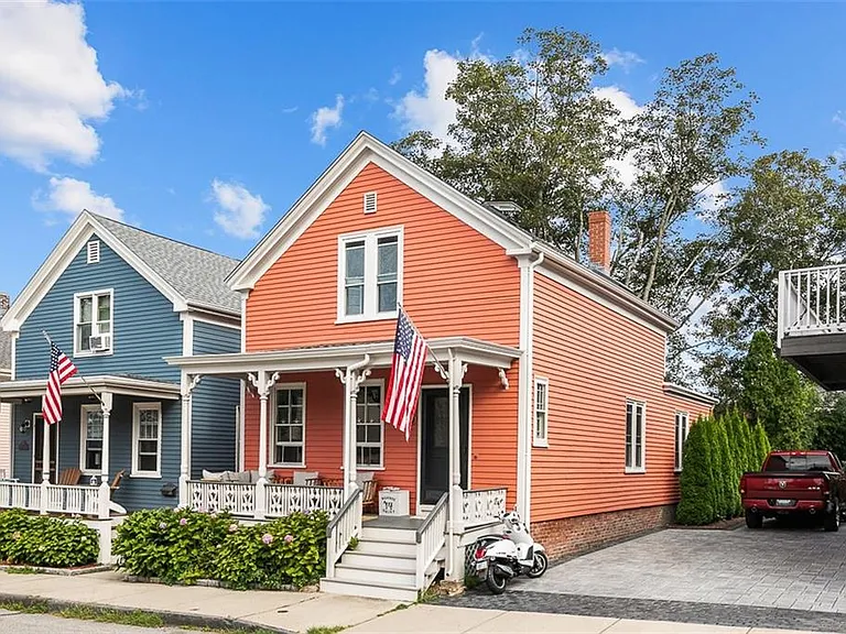 46 Hammond St — Photo 24