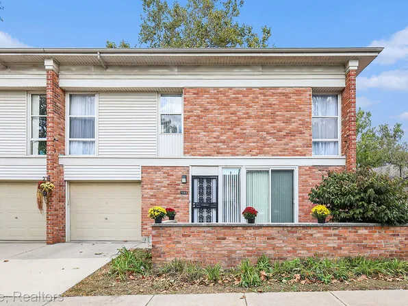 1080 Stafford Pl, Detroit, MI 48207