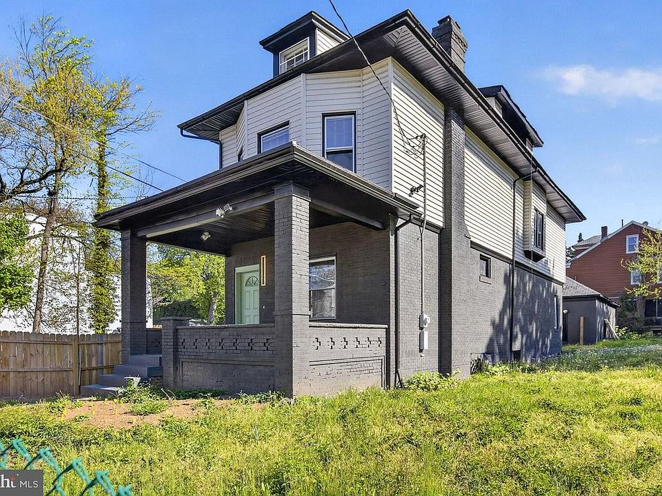 1st image of 302 Bellevue Ave