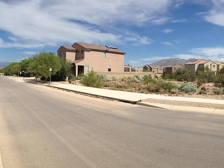 Side of house photo 2